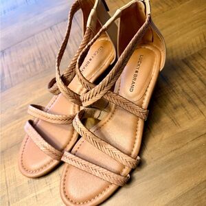NWOT | Size 7.5 Lucky Brand ‘Millene’ Braided Strap Wedge Sandals in Tan